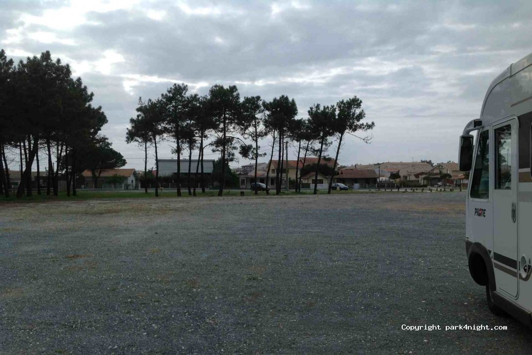 (33121) Carcans - 1-13 Avenue des Dunes — foto