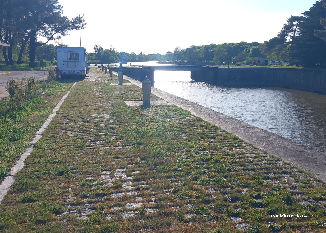 (44640) Le Pellerin - Ecluse du canal de la Martinière — foto 5