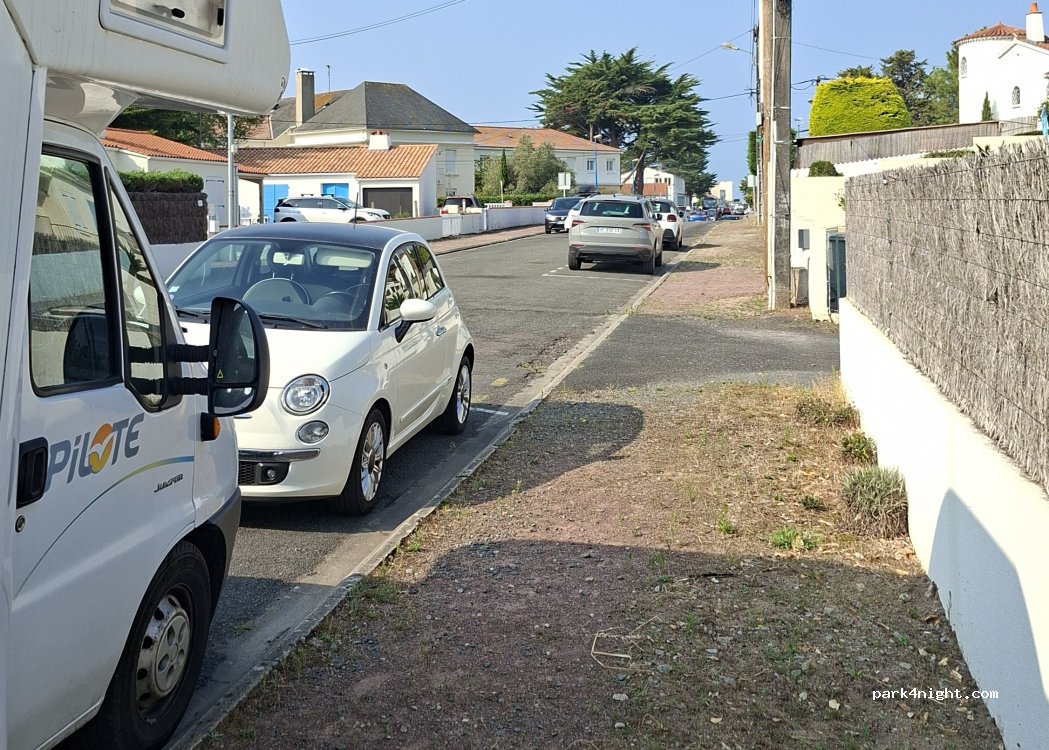 (85160) Saint-Jean-de-Monts - Avenue de la Plage — foto