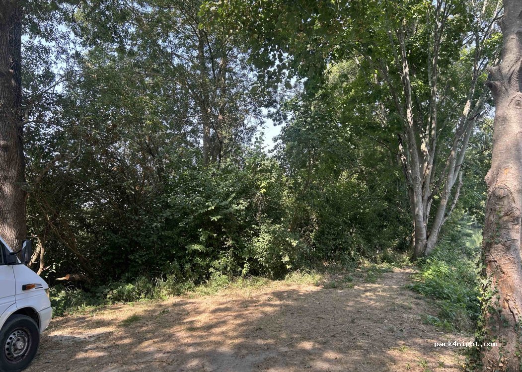 (16120) Mosnac-Saint-Simeux - D 22 — foto