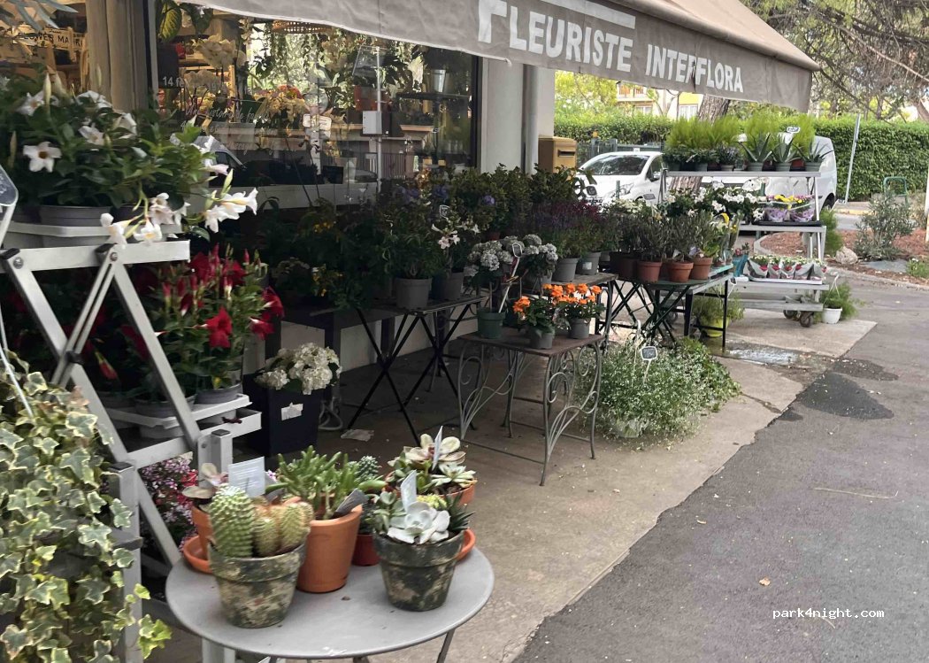 (13626) Aix-en-Provence - Avenue des Infirmeries — foto 3