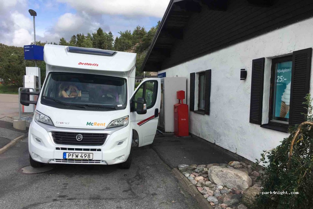 (455 91)  - 2-4 Tradenvägen — foto