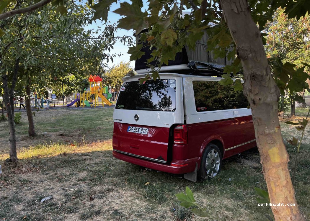 (10310) Edremit - 105. Sokak — foto