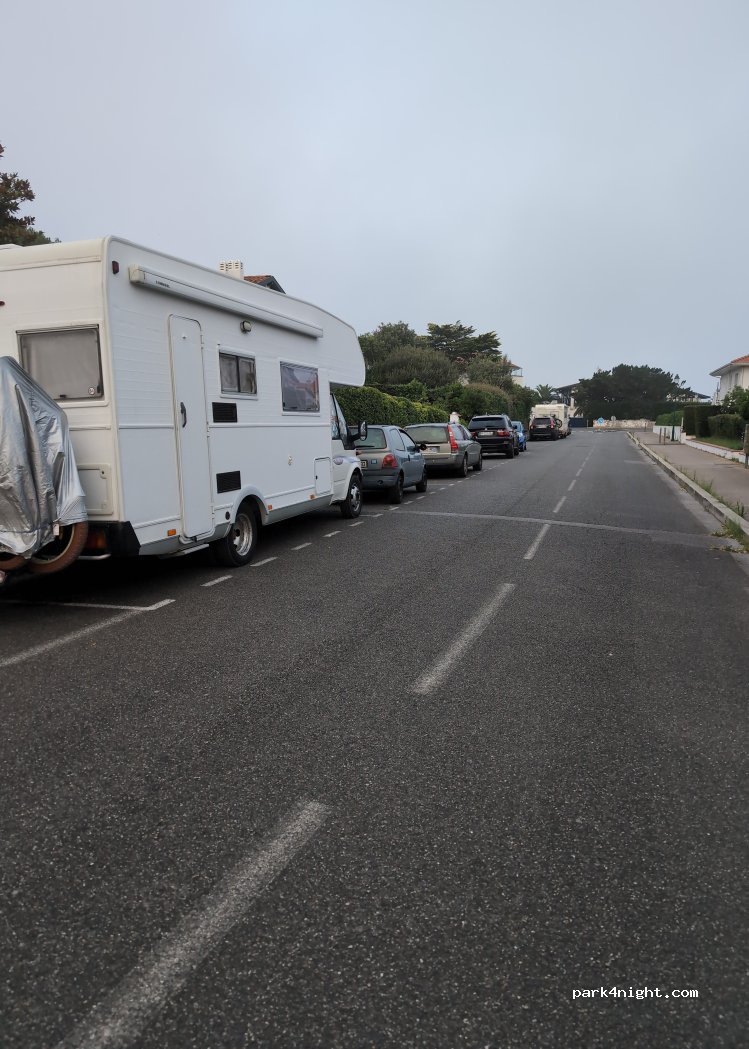 (64210) Bidart - Avenue des États Unis — foto