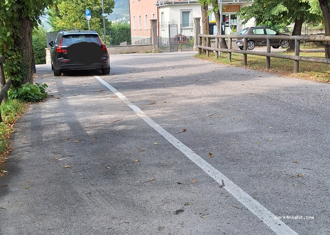 (38023) Cles - Via Doss di Pez — foto 2