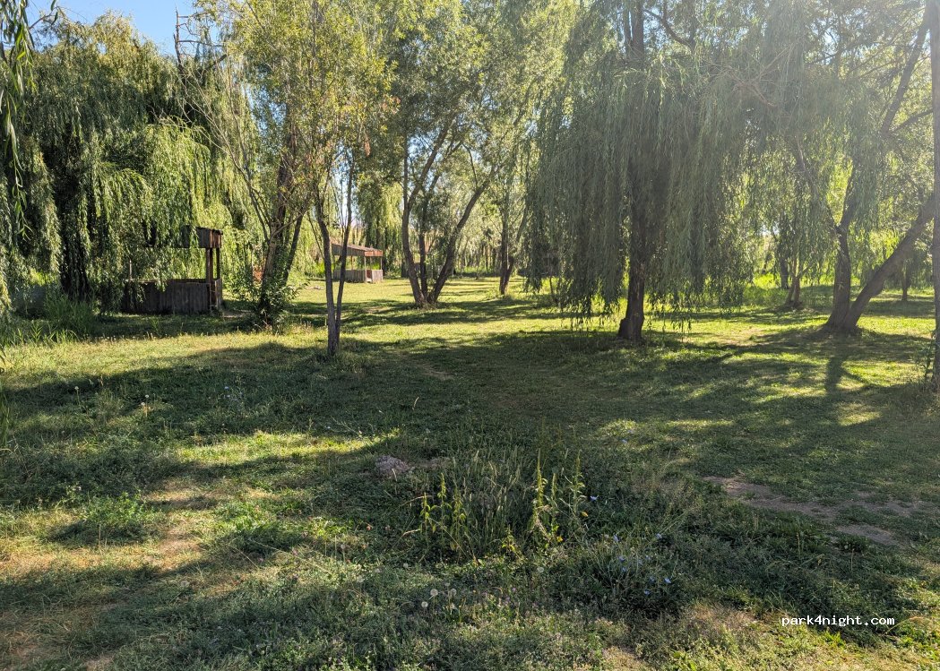 Yeşil vadi alabalık sarah piknik kamp alanı mevcuttur — foto 3