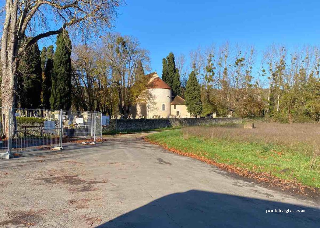 (86300) Chauvigny - 58-60 Rue de Lussac — foto 3