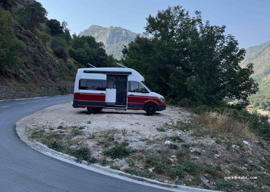 (33840) Somiedo - Unnamed Road — foto 3