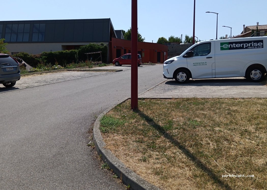 (42410) Pélussin - Rue du Jardin Public — foto