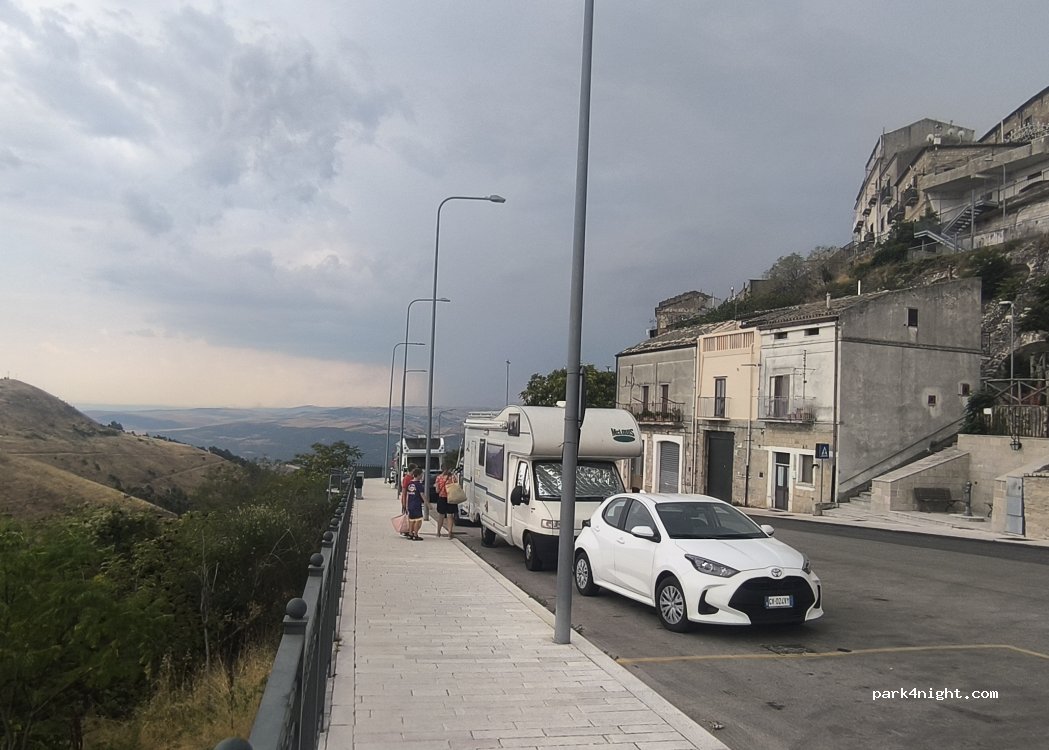 (71028) Sant'Agata di Puglia - SP101 — foto