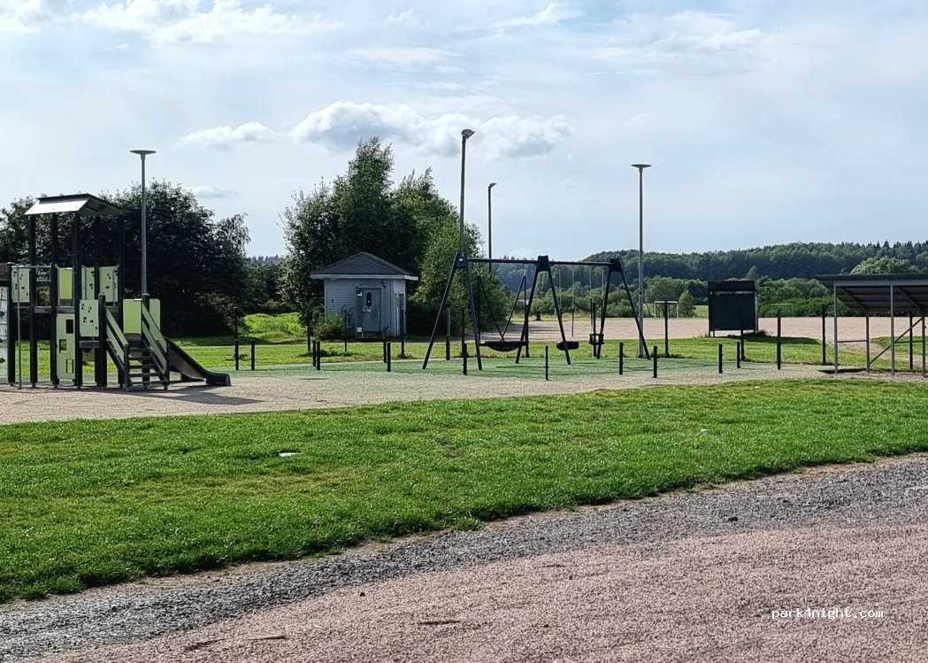(00690) Helsinki - Torpparinmäenpolku — foto 3