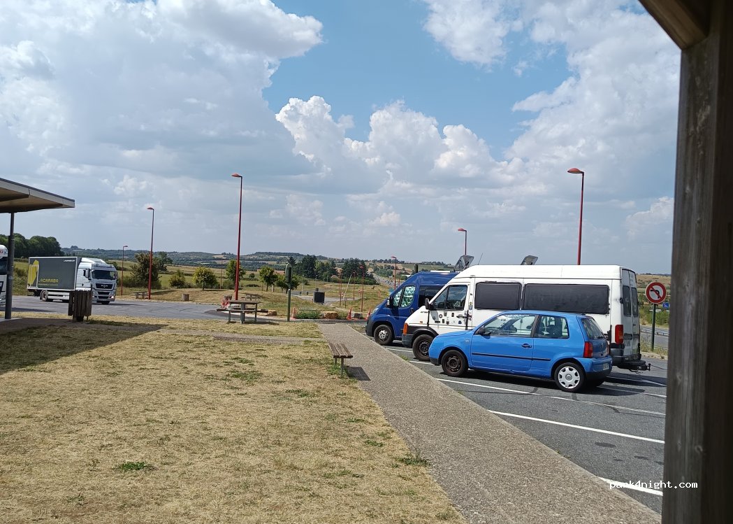 (12230) L'Hospitalet-du-Larzac - Aire du Larzac — foto 2