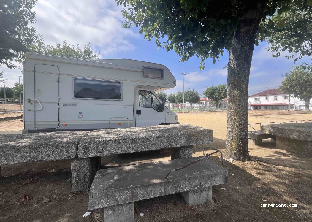 (4775-254) Viatodos - Largo Dr. Manuel Barbosa — foto 3