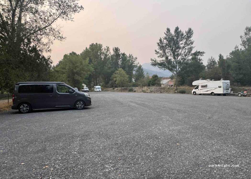 (22720) Valle de Hecho - Unnamed Road — foto