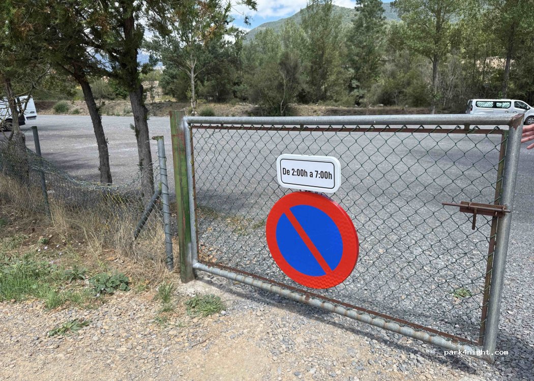(22720) Valle de Hecho - Unnamed Road — foto 5