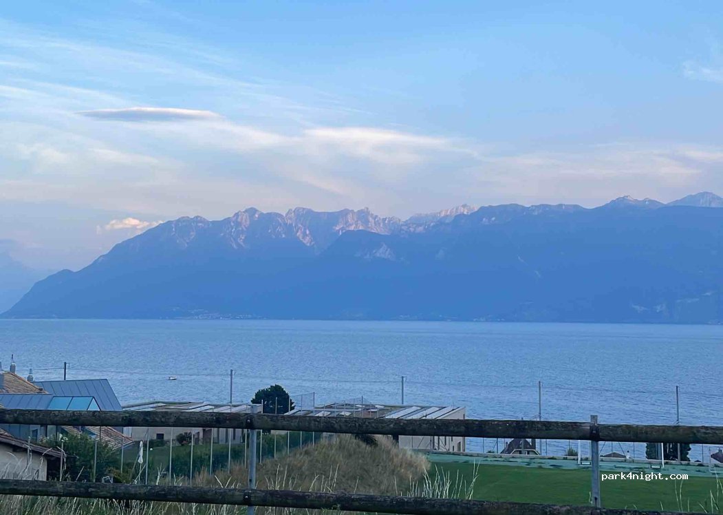 (1096) Cully - Route de Grandvaux — foto