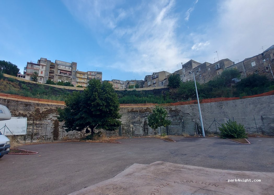 (94015) Piazza Armerina - Via Giacinto Lo Giudice — foto