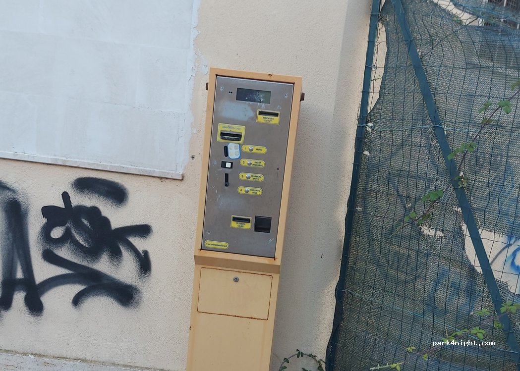 (94015) Piazza Armerina - Via Giacinto Lo Giudice — foto 4