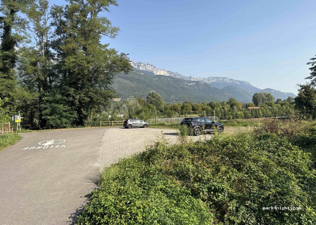 (38570) Tencin - Route du Lac — foto