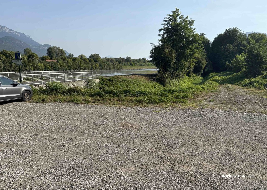 (38570) Tencin - Route du Lac — foto 2