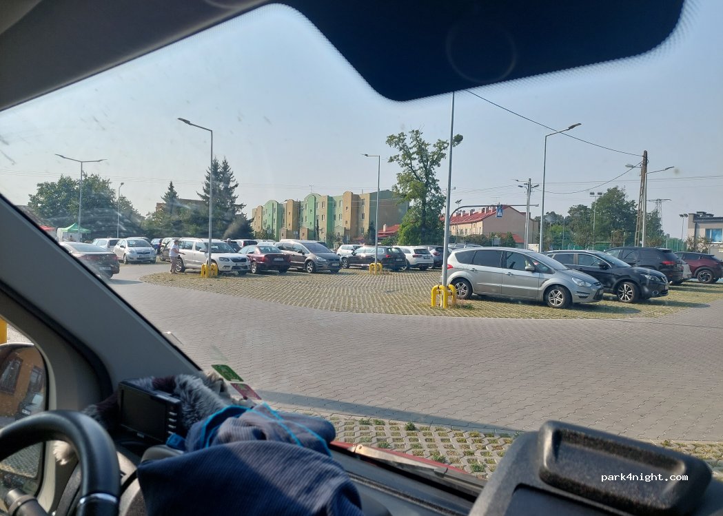 (95-010) Stryków - Targowa — foto