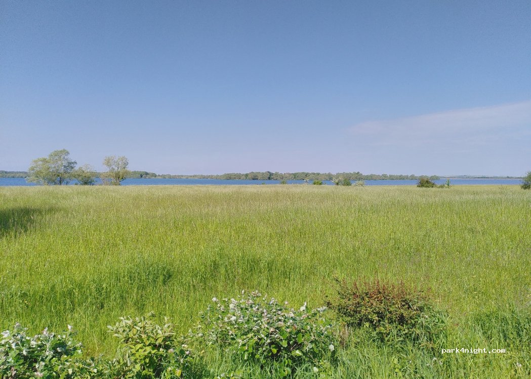 (10500) Radonvilliers - Parking Vl Et Camping Car — foto 3