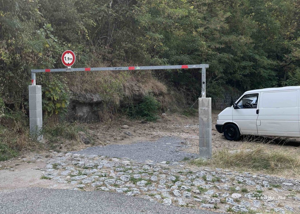 (07140) Chambonas - Route de Marvignes — foto 2