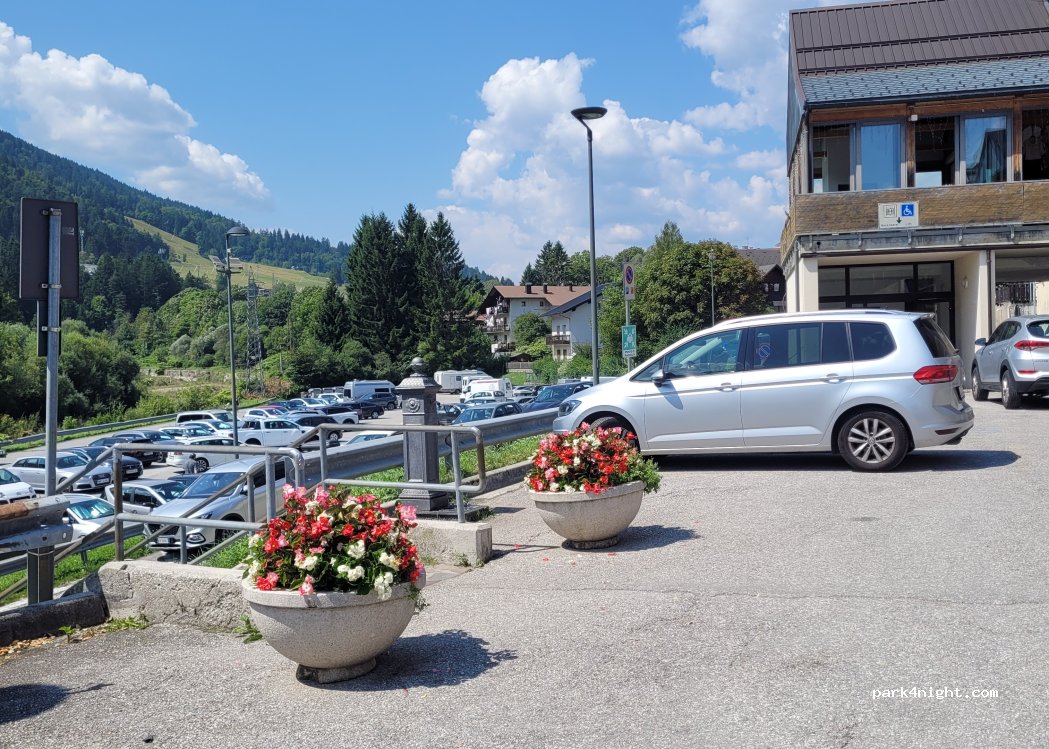 (33018) Tarvisio - Via Sottomonte — foto
