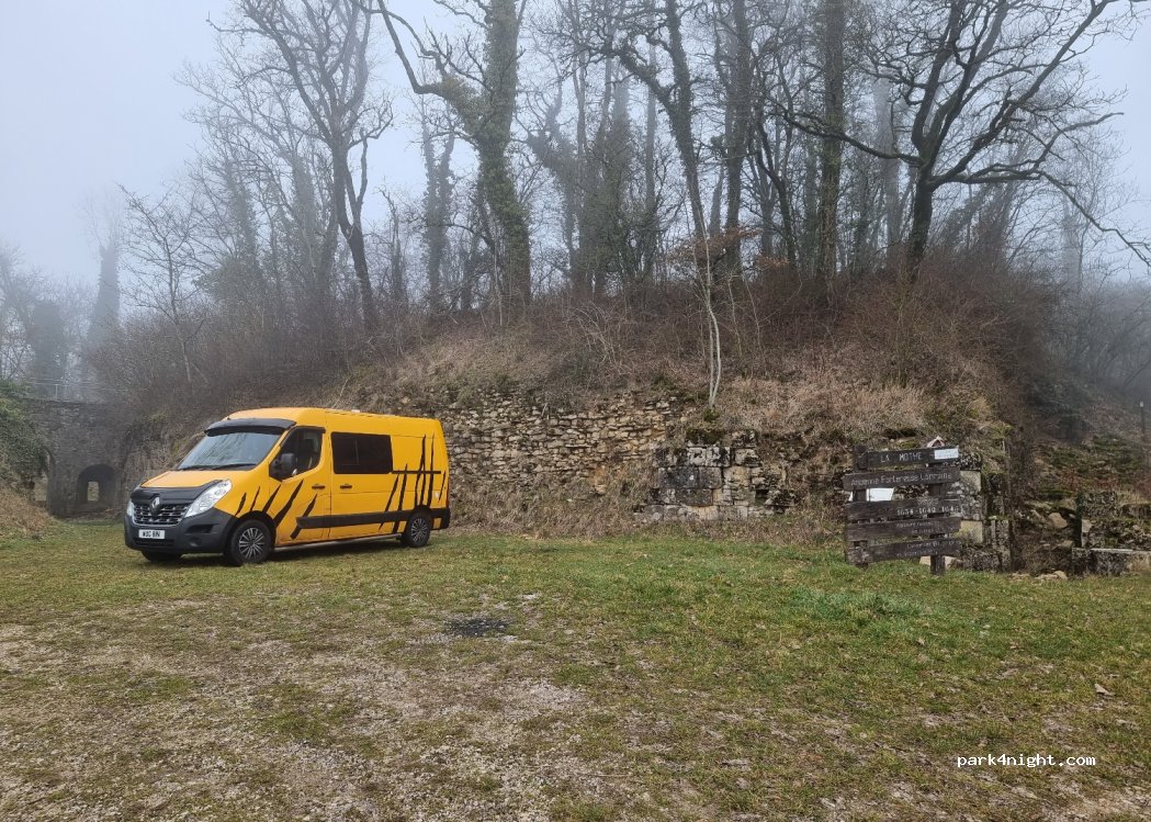 (52150) Soulaucourt-sur-Mouzon - Unnamed Road — foto 2