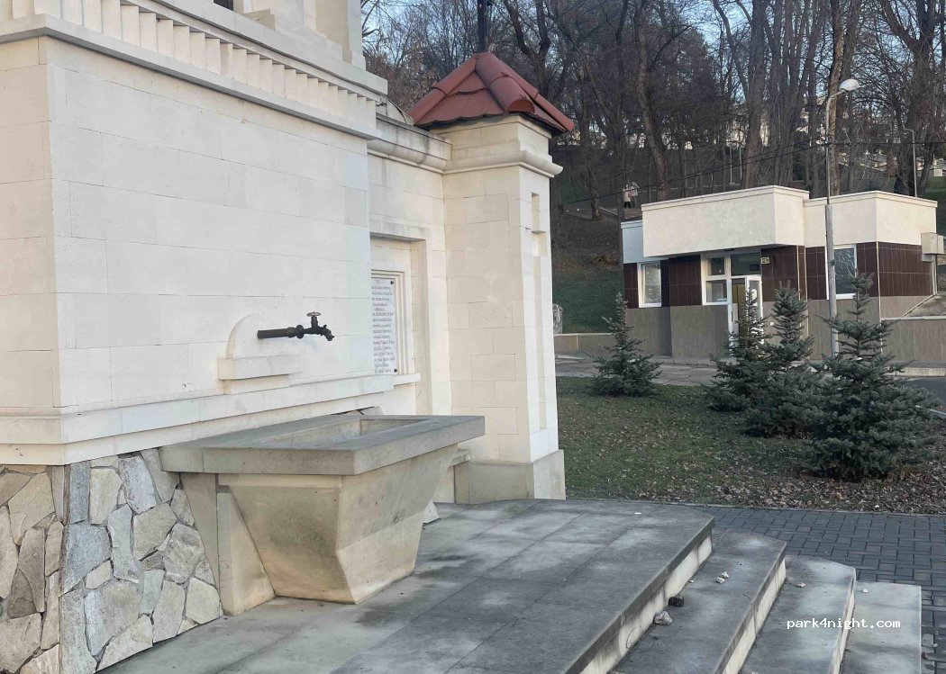 () Chișinau - Scara Cascadelor — foto 2