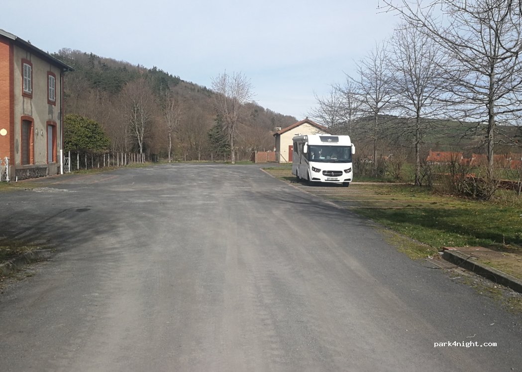 (43300) Chanteuges - Le Bourg — foto 2