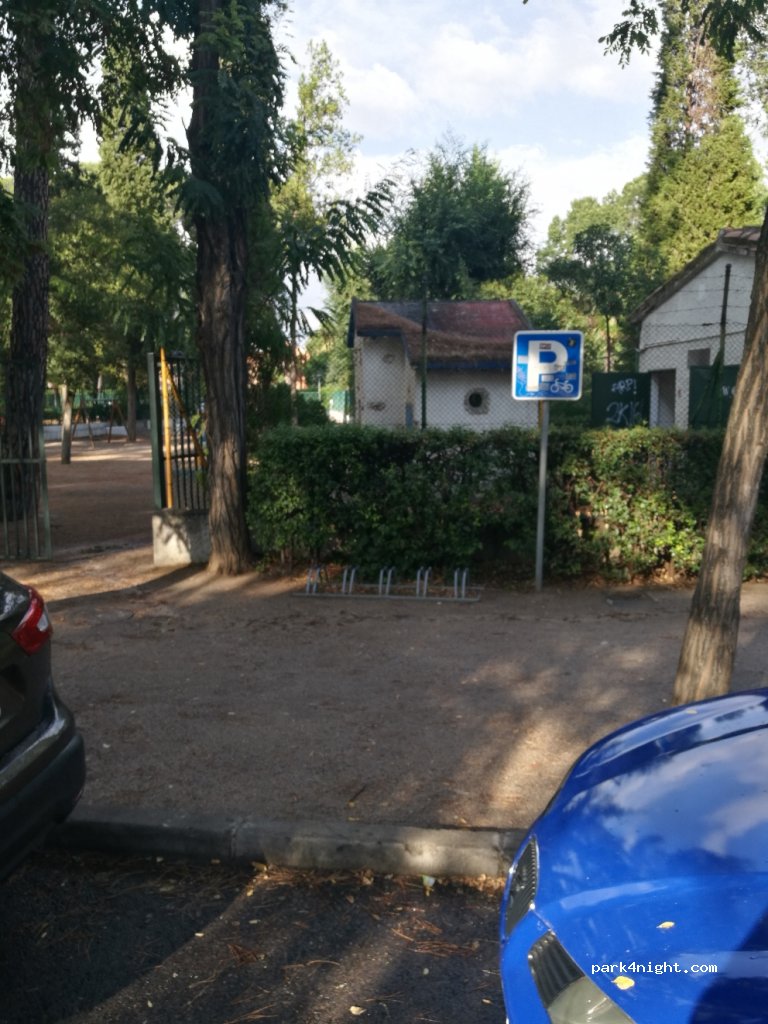 (28806) Alcalá de Henares - Paseo de los Pinos — foto 2