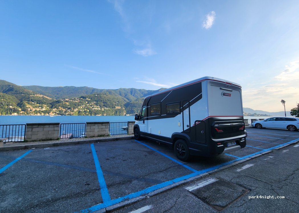 (22020) Laglio - Strada provinciale 71 Vecchia Regina — foto