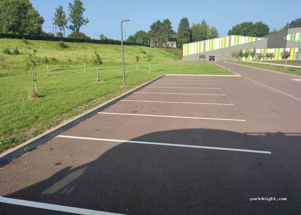 (55120) Clermont-en-Argonne - Rue du Stade — foto