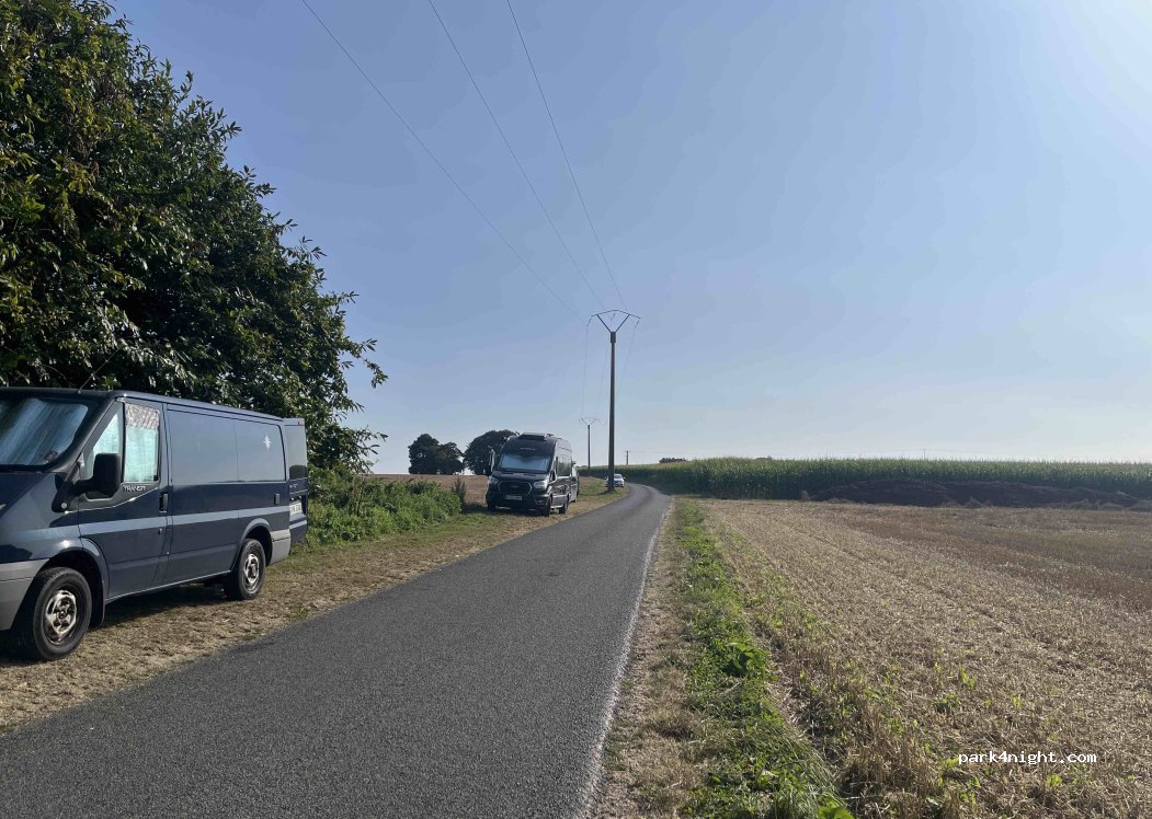 (76790) Le Tilleul - Rue du Moulin — foto 3