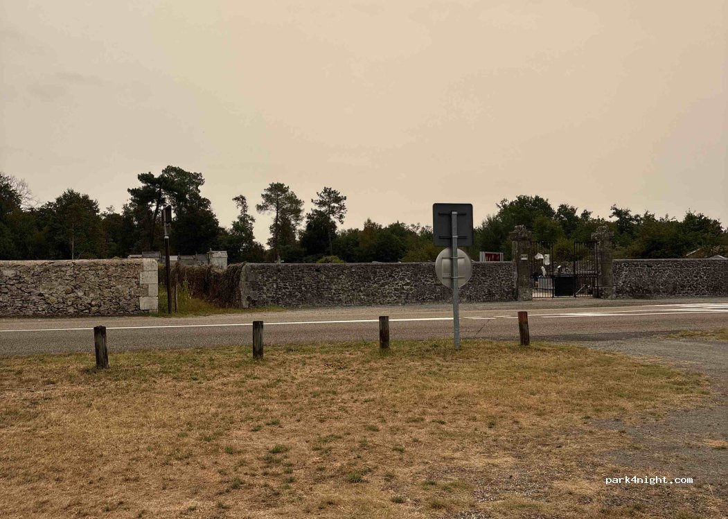 (33125) Hostens - Route de Mont de Marsan — foto