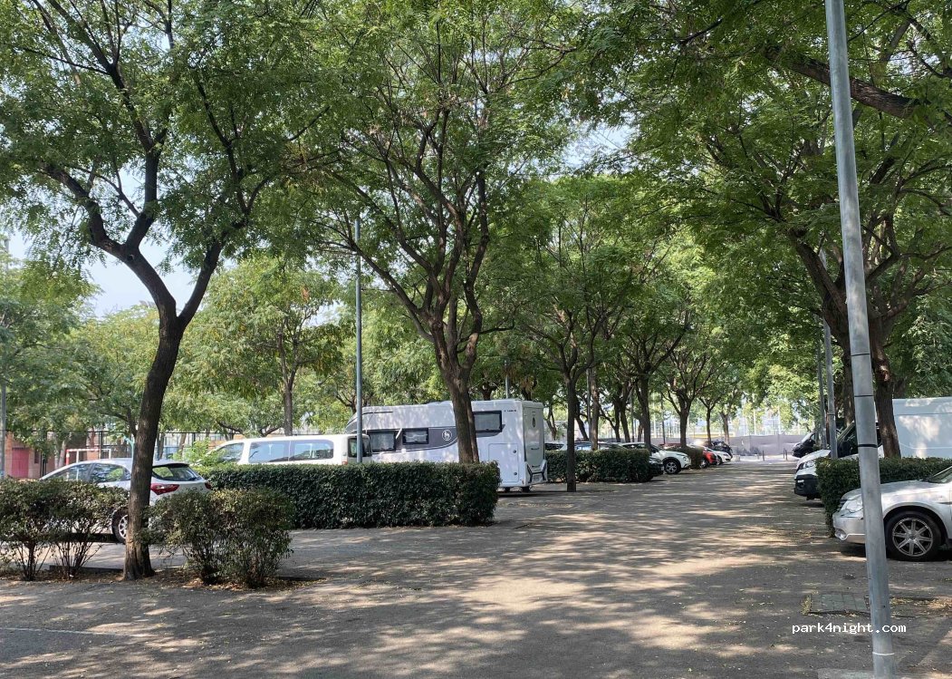 (08940) Cornellà de Llobregat - Camí del Progrés — foto 3