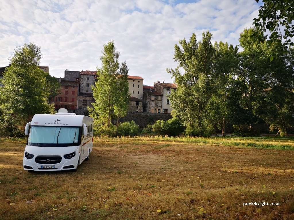 (43380) Lavoûte-Chilhac - Le Bourg — foto