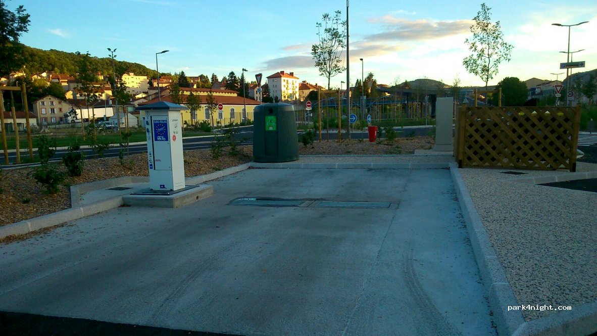 Camping Le Puy-en-Velay — foto