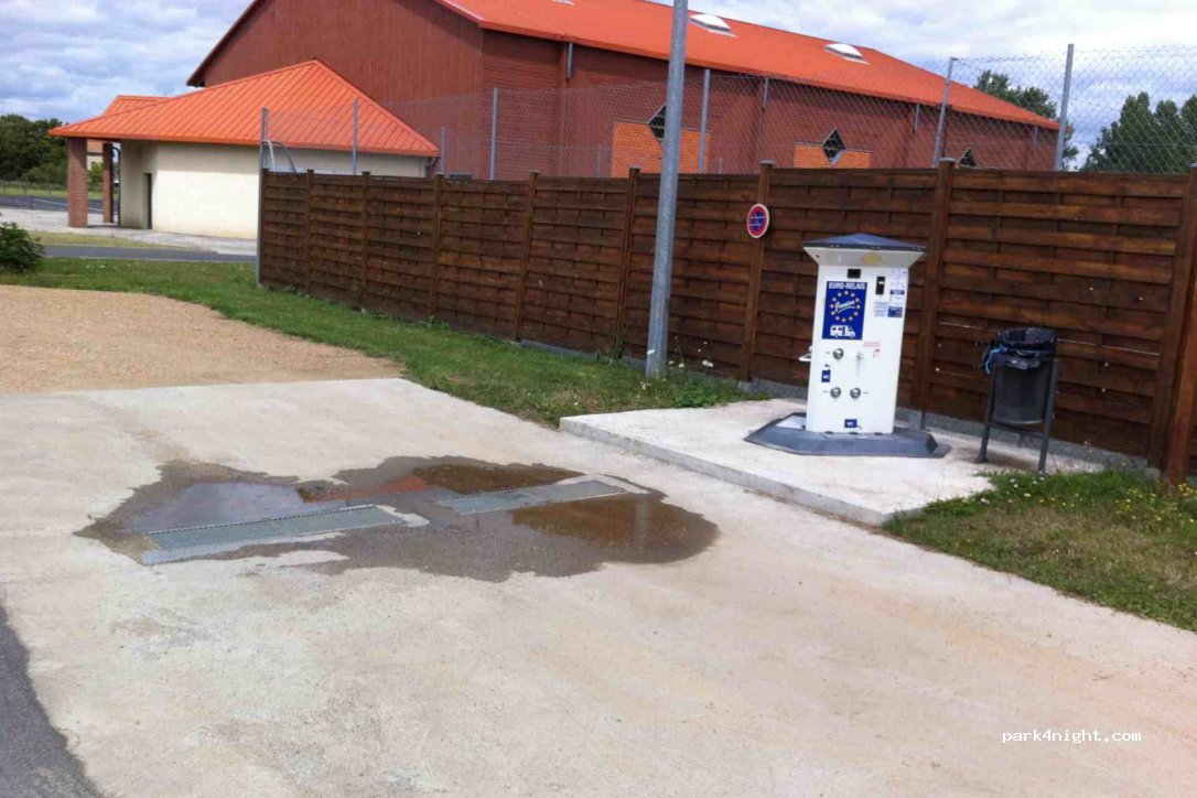 (43410) Lempdes-sur-Allagnon - Rue René Filiol — foto