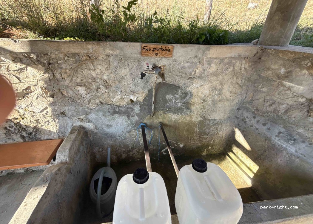 (38680) Châtelus - Route de Vezor — foto