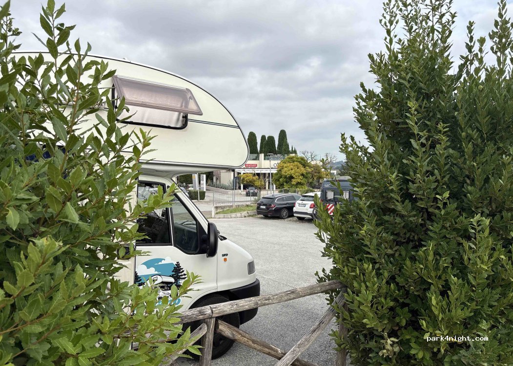 (60020) Sirolo - Via Sandro Pertini — foto 2