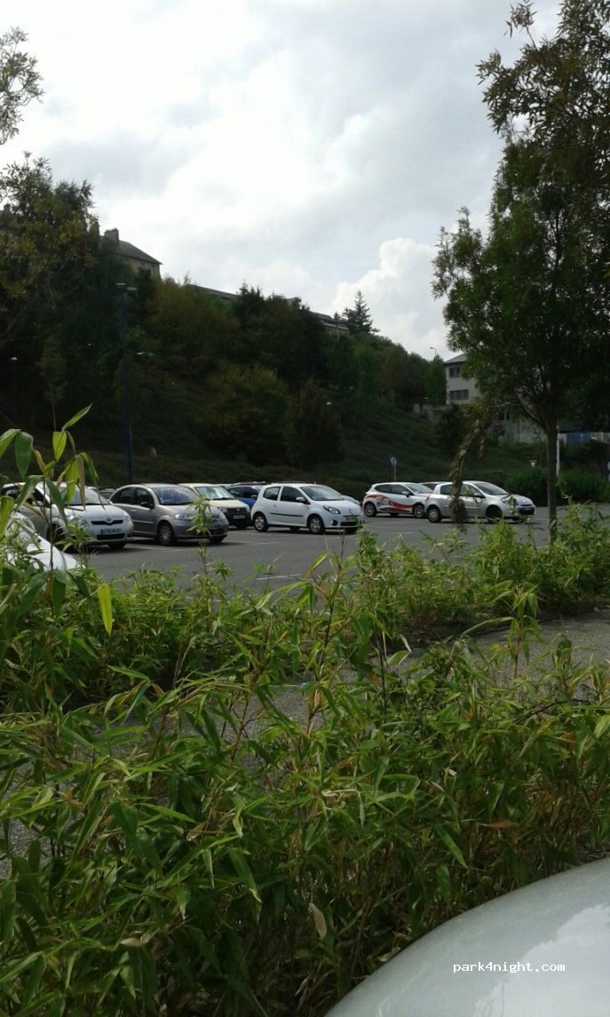 (12000) Rodez - Parking Aquavallon — foto 2