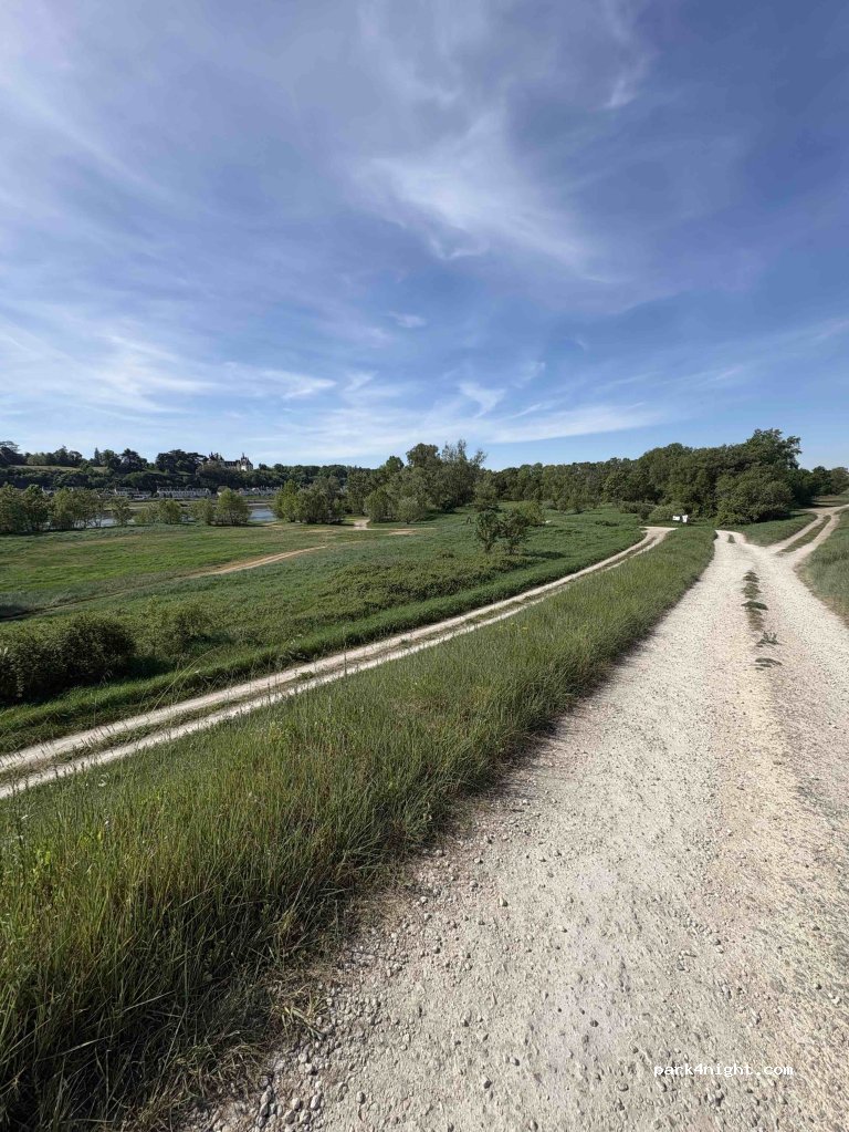 (41150) Veuzain-sur-Loire - D 952 — foto 4