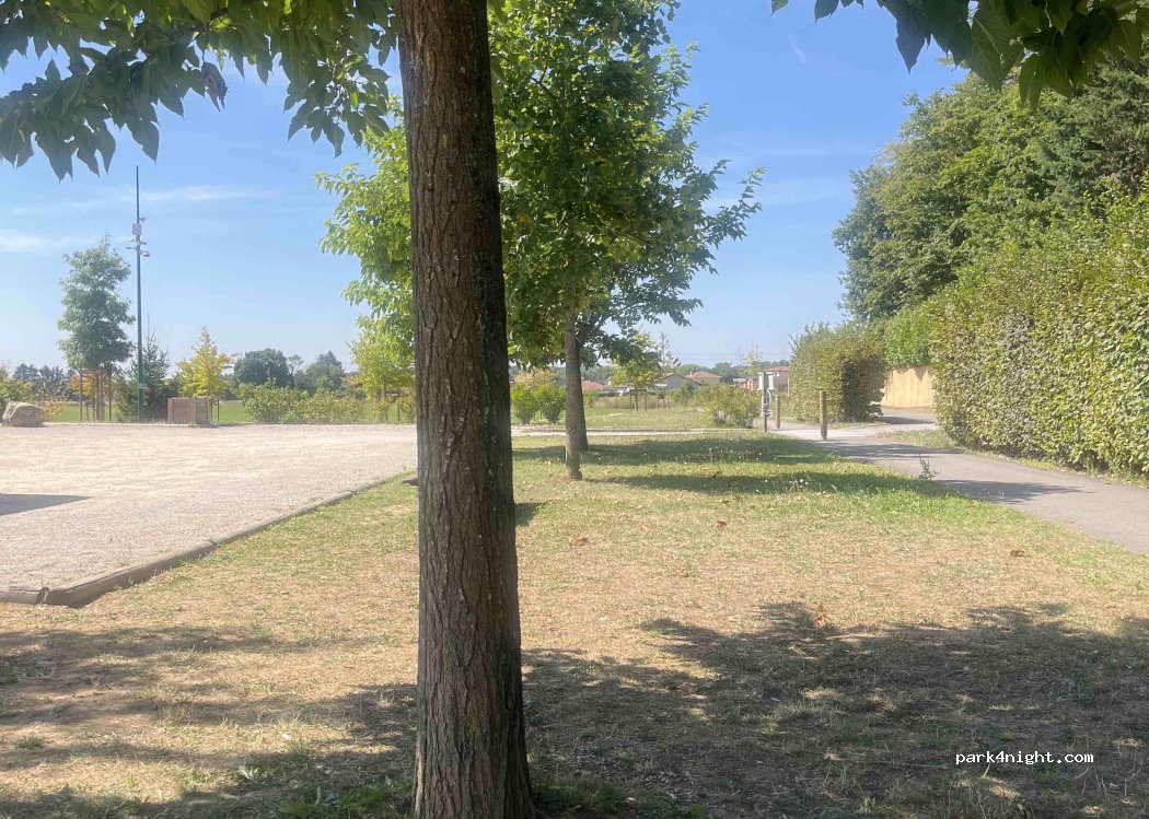 (01800) Bourg-Saint-Christophe - Chemin de Montampieux — foto