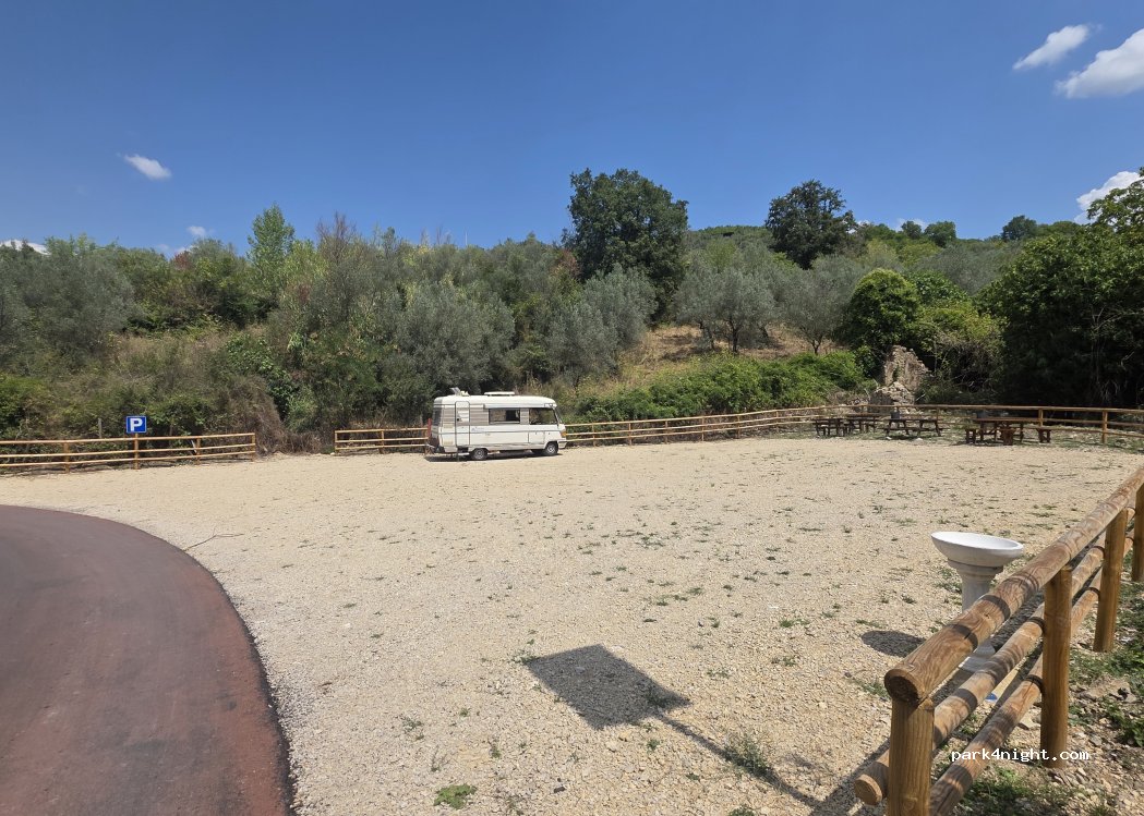 () Roscigno Vecchia - Loc. Bosco Pianarelle — foto