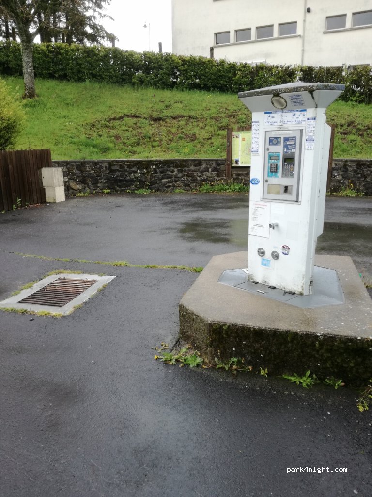 (15230) Pierrefort - 7-9 Côté de Chabridet — foto 4