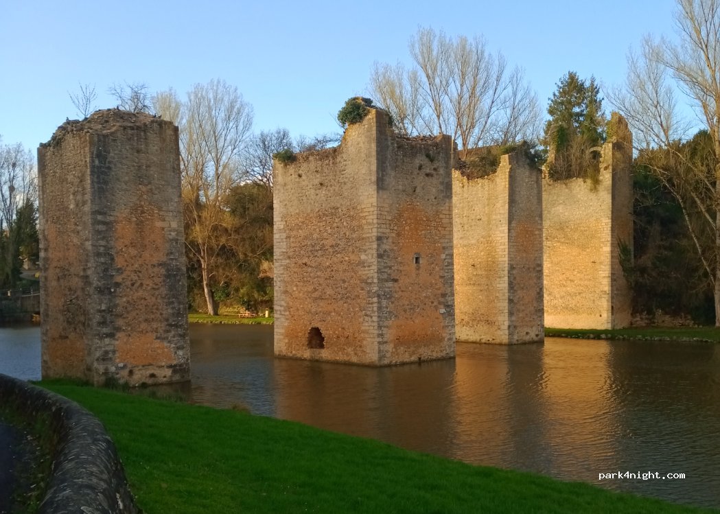 (86320) Lussac-les-Châteaux - 5 Rue du Petit Moulin — foto 3