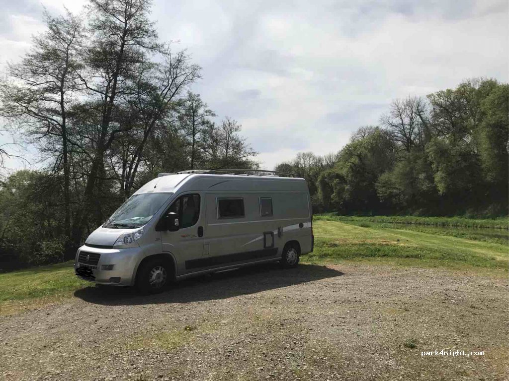(58110) Biches - Les Champs de Fleury — foto 2