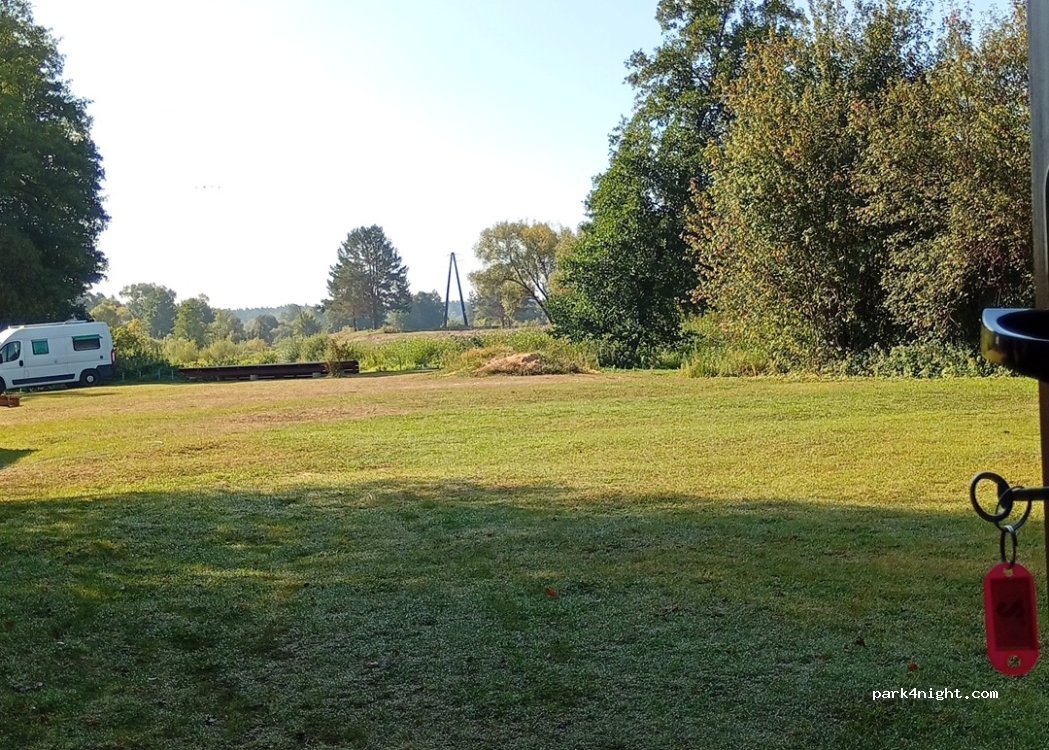 Pole Biwakowe K4-Przystań Kajakowa K4 — foto 2